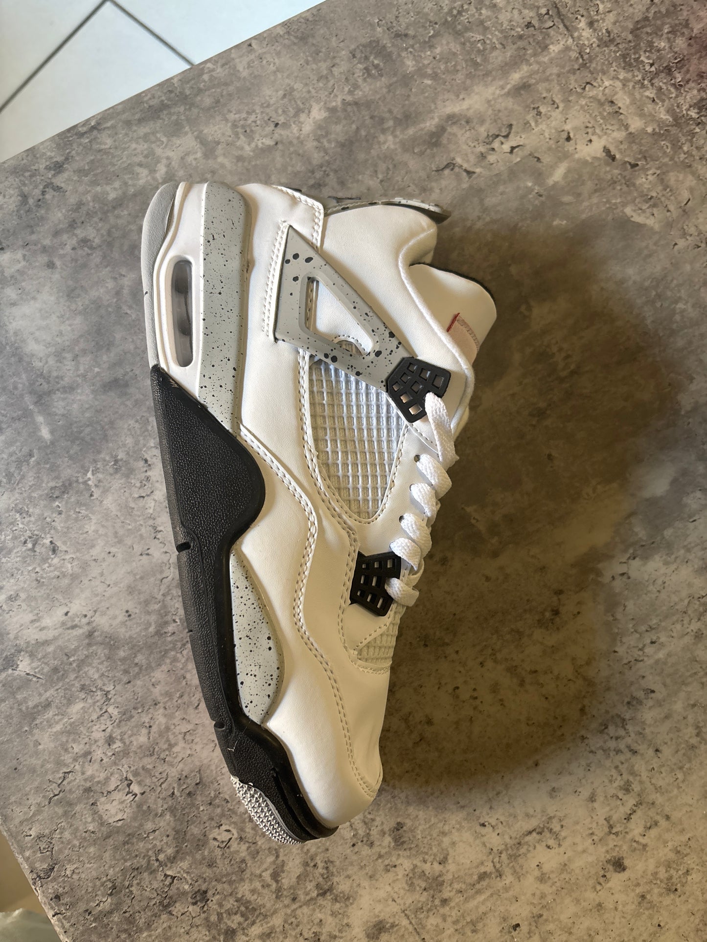 Air Jordan 4 Retro white cement