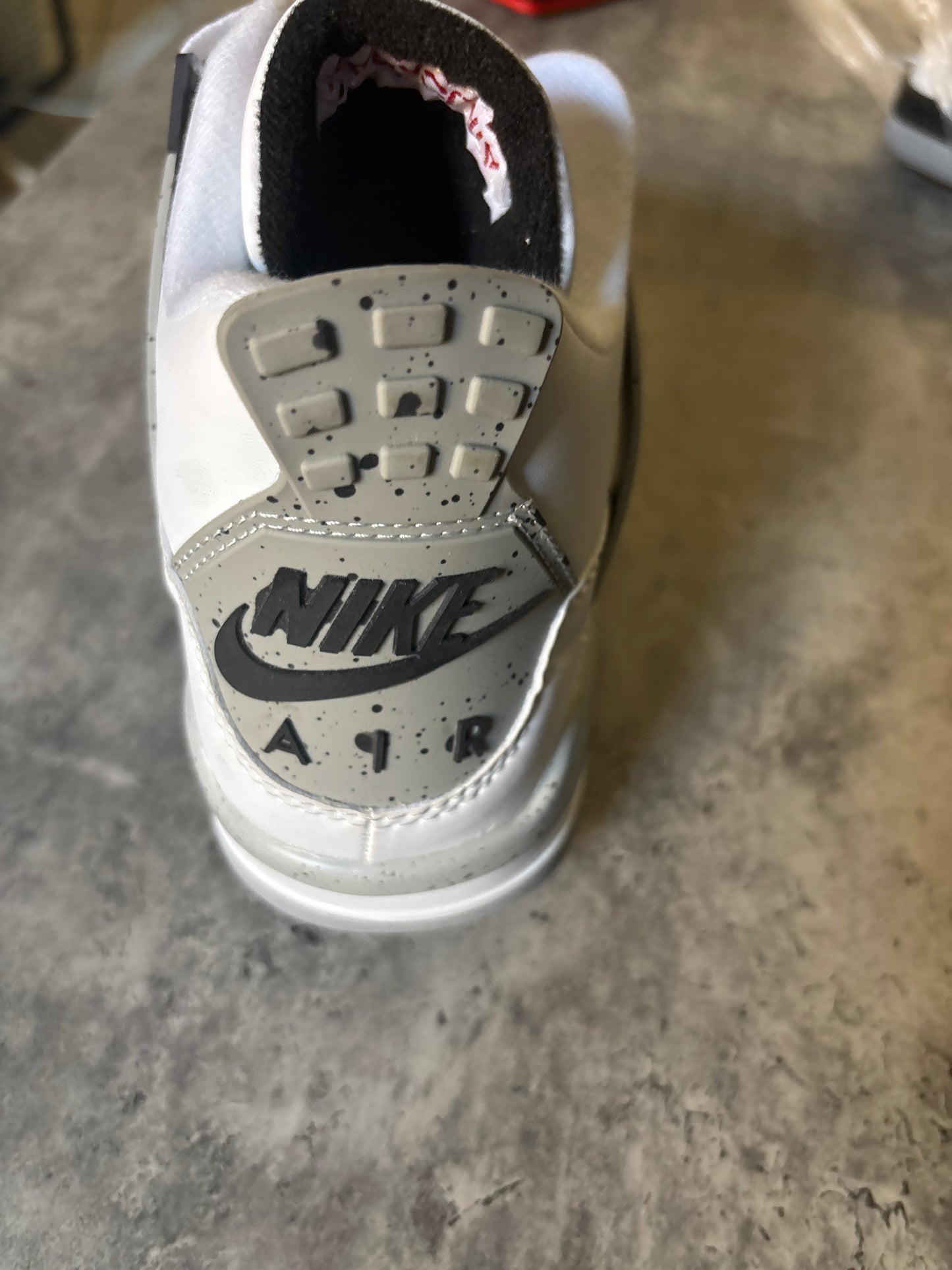 Air Jordan 4 Retro white cement